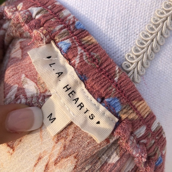 Off Shoulder Flower Shirt - Picture 4 of 4